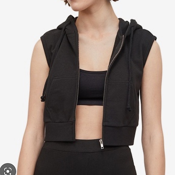🤍 H&M | Beige cropped sleeveless vest - Picture 2 of 7